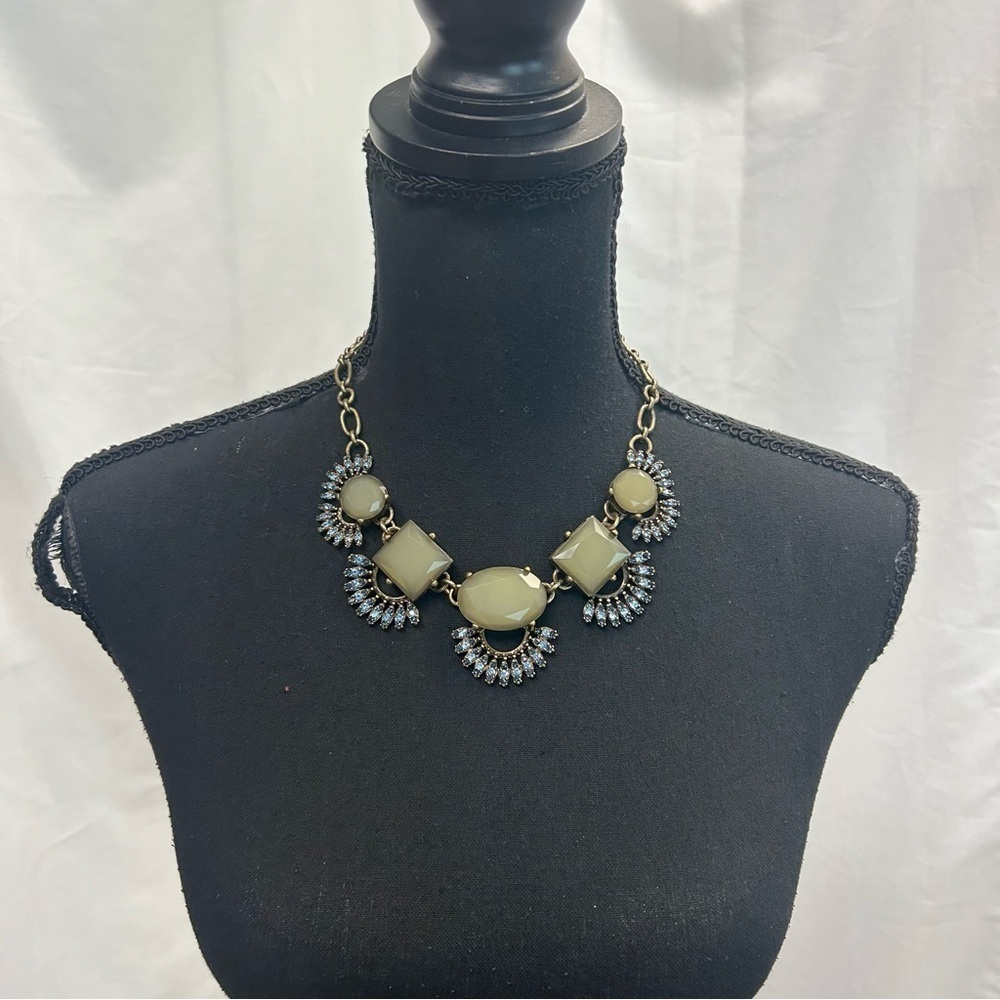 Mythologies green oval round square blue crystal rhinestone statement necklace